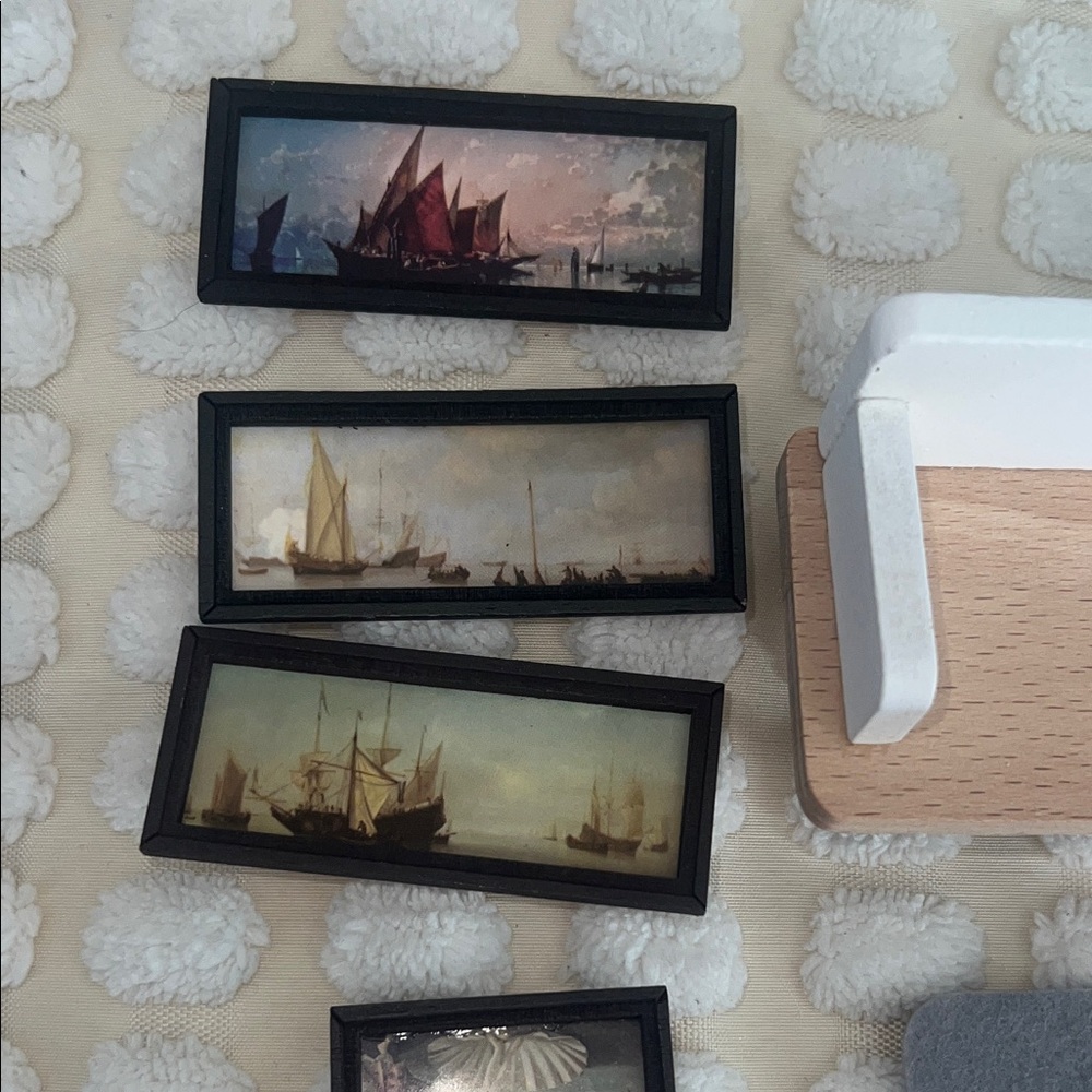 Assorted Home Decor Set - Picture 9 of 10
